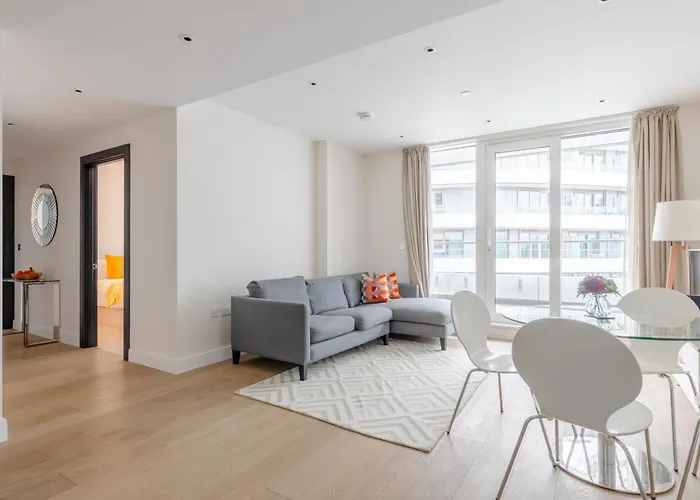 Luxury 2 Bed 2 Bath Close To Chelsea