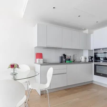 Luxury 2 Bed 2 Bath Close To Chelsea London Exterior photo