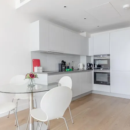 Luxury 2 Bed 2 Bath Close To Chelsea London Exterior photo